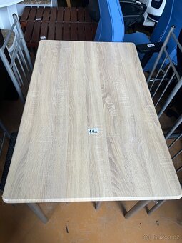 Jídelní stůl se židlemi - 3