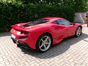 FERRARI F8 Tributo - 3