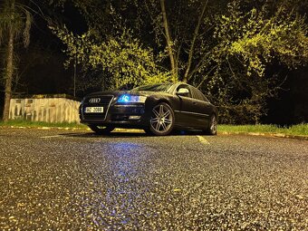 Audi A8 - 3