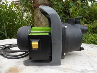 Zahradní čerpadlo FIELDMANN FVC 8010-EC - 3