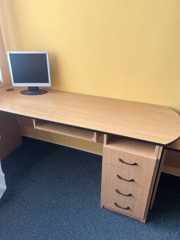 SET kancelářského nábytku - světlý dřevěný dekor - 3