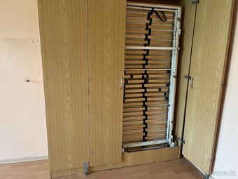 Skříňová sklápěcí postel - 3