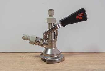 Naražeč Flach plochý, kohout výčepní - 3