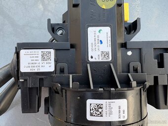 Passat B6 podvolantová jednotka - 3