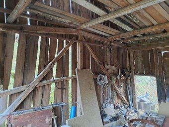 Darujeme dřevo ze staré stodoly za rozebrání a odvoz - 3