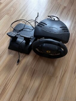 Ferrari 488 GTB herní volant PS4/ PS5/ PC Thrustmaster T80 - 3