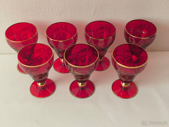 Červené sklenice 7x - 3