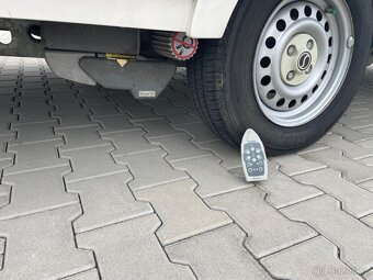 PRODÁNO Sprite Super 450, 4osoby, EL.POJEZD, sprcha - 3