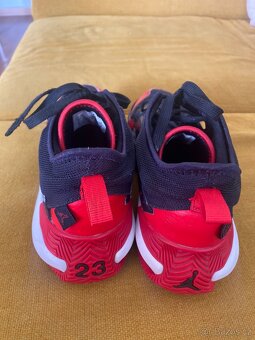 Jordan , Nike , Under Armour , velikost 40EU , vše za 299kč - 3