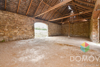 Uzavřený areál 350 m2 - 3