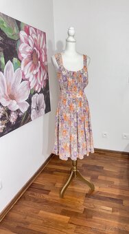 Hedvábné šaty Teenflo ( Nové ) - 3