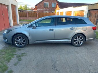 Toyota Avensis 2.0 D-4D 91 kw - 3