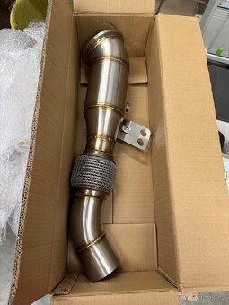 BMW M340i downpipe catless - 3