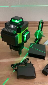 Laserový nivelák 4D, zelený paprsek, 16 linií - 3