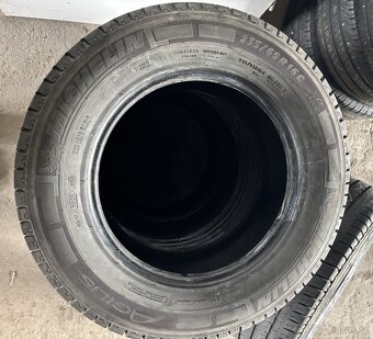 Letní pneu Michelin Agilis - 235/65/R16 C - 3