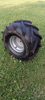 Pneo 20x10.00 -8 NHS NOVÉ - 3
