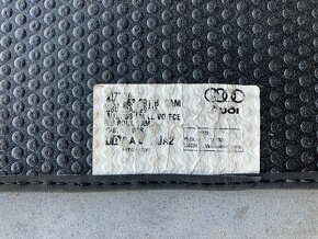 Audi A4 Avant B8, 2011, originální koberečky - 3