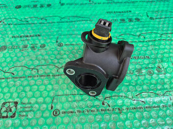 skříň termostatu Škoda Felicia 1.3 , Octavia I (1U) 1.4 , Fa - 3