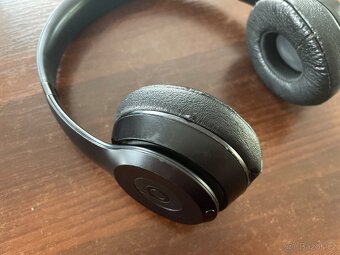 Beats Solo 4 - Wireless sluchátka on-ear - 3