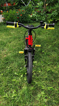 Btwin Racing 900 velikosti 16” - 3