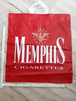 Igelitova Taška,  cigarety   tuzex  Beatles... - 3