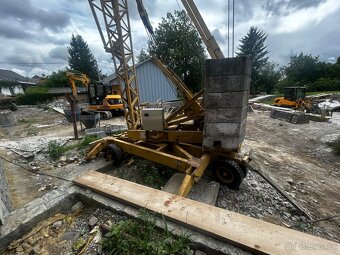 Stavební jeřáb - 3