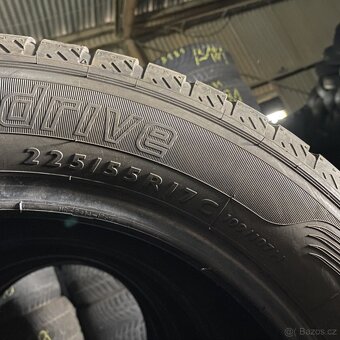 Zimní pneu 225/55 R17C 109/107H Dunlop 7,5mm - 3