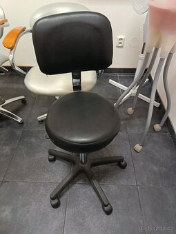 Kadeřnické kreslo - 3