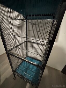 Větší klec - 3