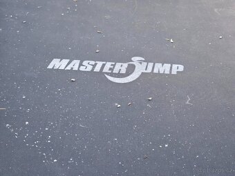 Trampolína MASTER JUMP 460CM rám a svislé tyče pro síť - 3