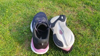 Běžecké boty Mizuno vel. 39 - 3