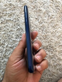 Redmi 8-boty guess-tv-2x Hp monitor - 3