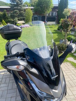 Skútr Honda Forza 125 -vysoké přední plexi - 3