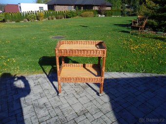 pojízdný servírovací stolek, ratan, dřevo - 3