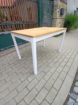 Starší jídelní stůl - 3