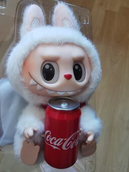 Pop Mart Labubu The Monsters Coca Cola s plechovkou - 3
