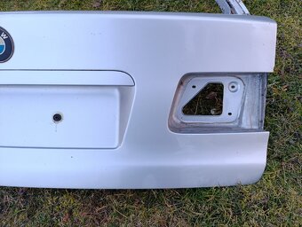 BMW E39 touring (zadní vrata) - 3