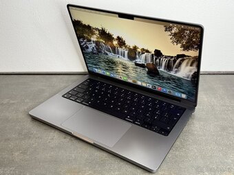 MacBook Pro 14'' 2021 / M1 Pro / 16GB / 512GB SSD / Space - 3