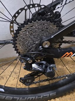 Celoodpružené elektro kolo KTM Macina Lycan 275 - 3