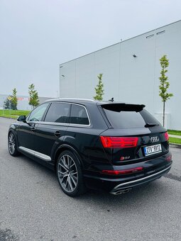 Audi SQ7, 4.0TDI V8 320kw,7 míst , tažné zařízení,první maji - 3