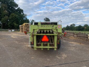 Claas quadrant 1200 - 3