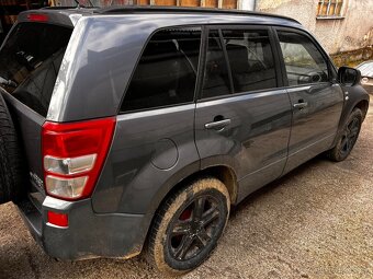 prodam dily na suzuki grand vitara 1.9 ddis 95kw 2006 rozpro - 3