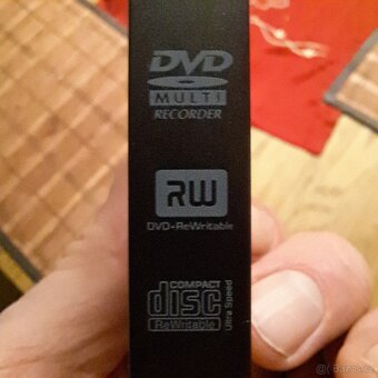 Panasonic DVD±RW Writer UJ8E1 007FJM F/W: D.03, SATA - 3