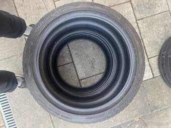 Dvě letní pneu 295/35/19 Michelin - 3