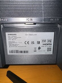 Monitor Samsung F2430HF - 3