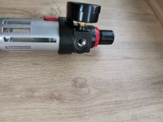Regulátor tlaku s filtrem a manometrem - 3