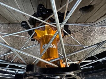 Kola 21" + 19" na Yamaha YZ-F - 3