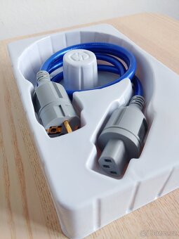 Napájecí kabel Isotek EVO3 Premier s koncovkou C13, 1,5 m - 3