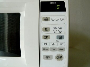 Mikrovlnka LG - 3
