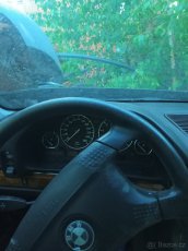 BMW e32 730i V8 - 3
